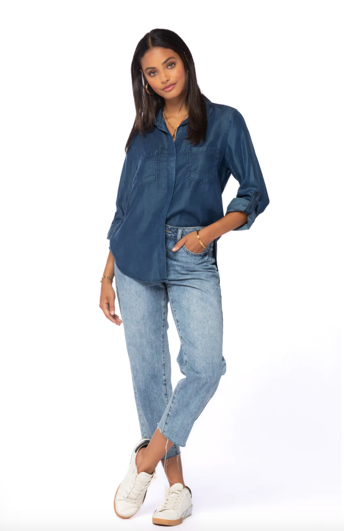 Mastering How to Tuck in Your Shirt – Velvet Heart Clothing, image size:1184x1826