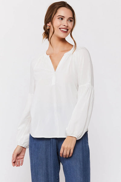 How to Style a White Button-Up Blouse