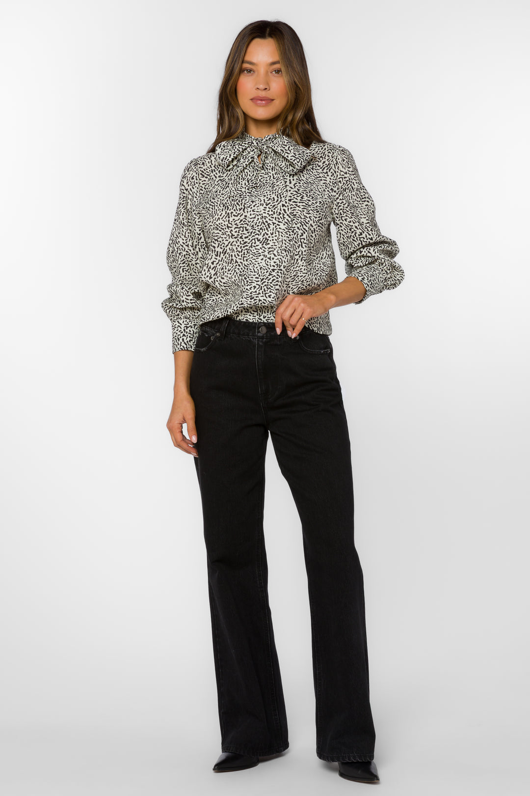 Anastasia Ditsy Snow Leopard Top - Tops - Velvet Heart Clothing