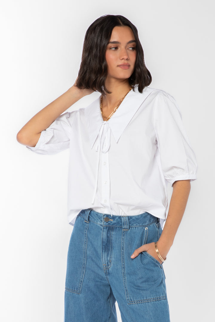 Areli Optic White Top