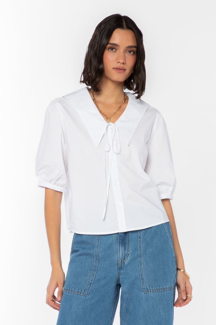 Areli Optic White Top
