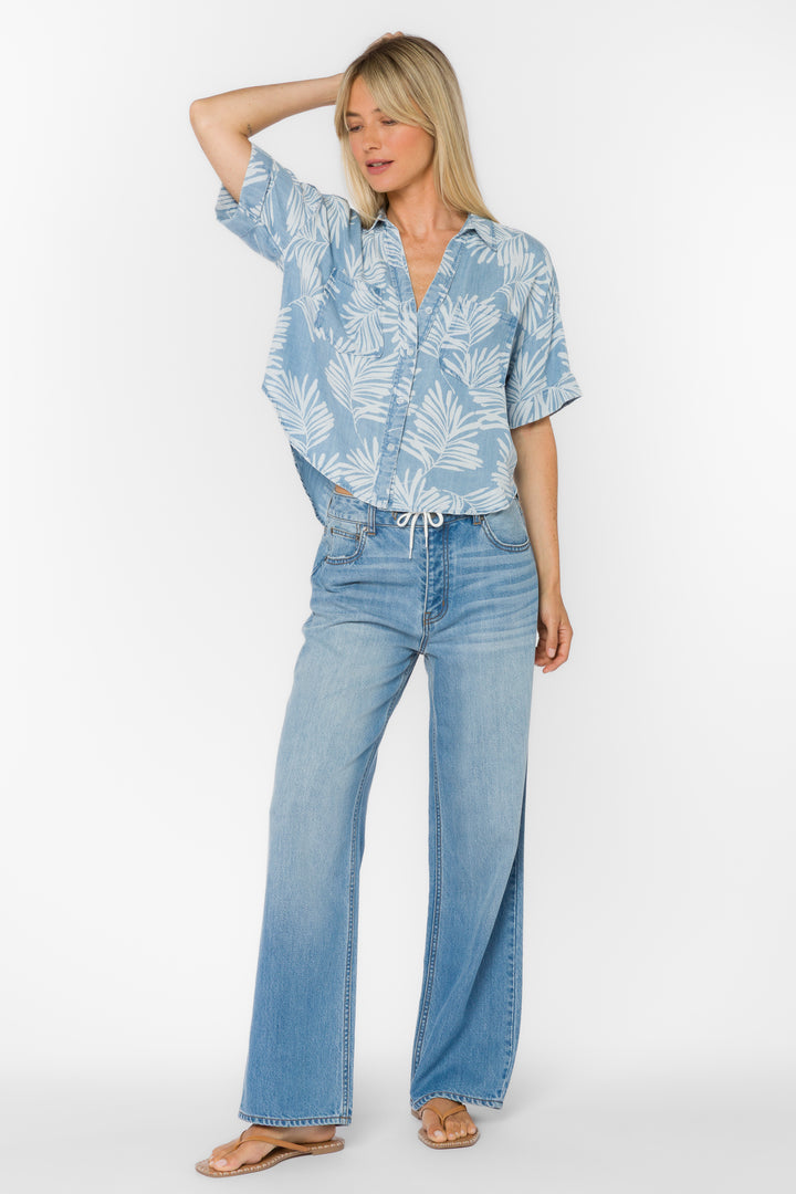 Brandon Palm Leaf Shirt - Tops - Velvet Heart Clothing