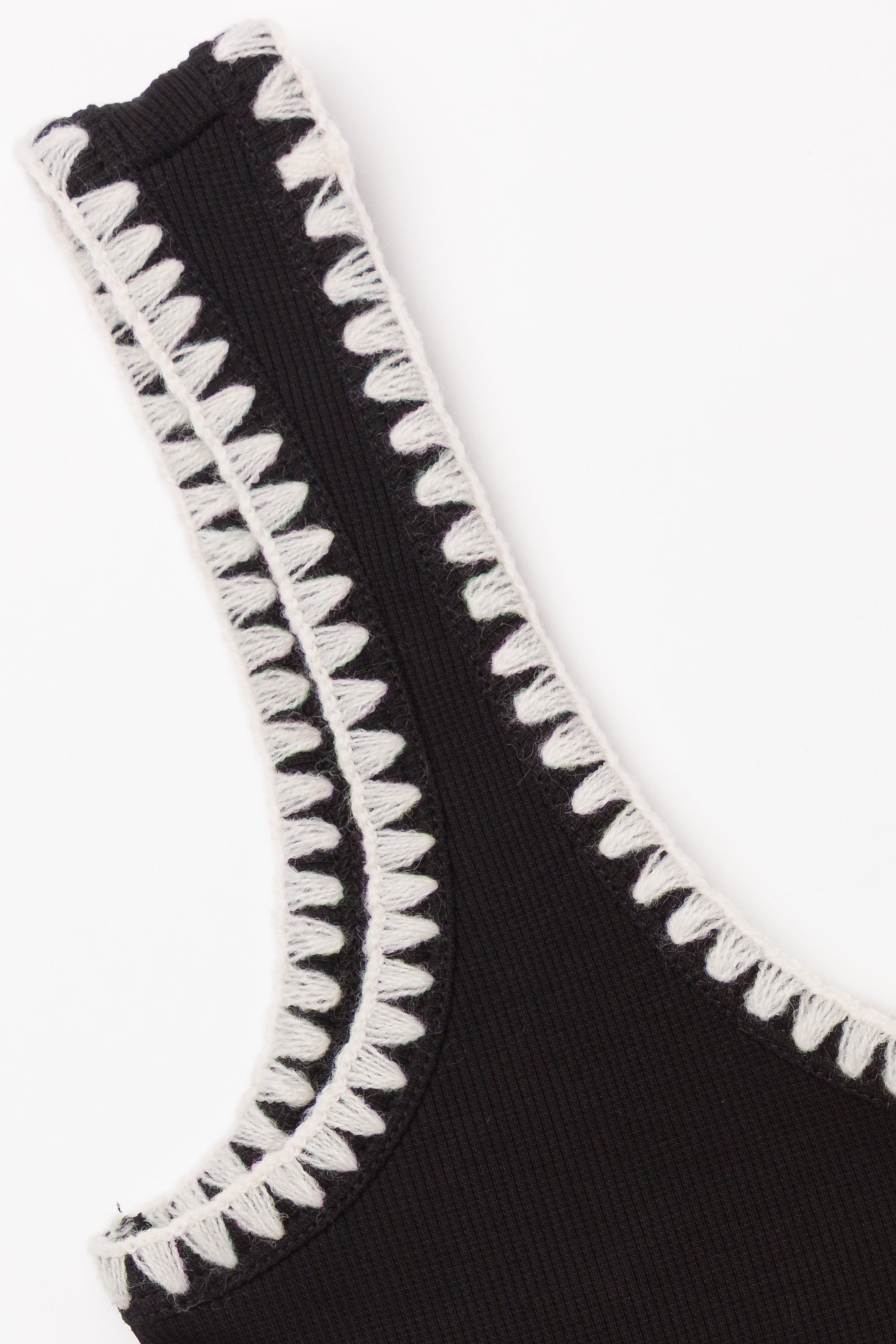 Lona Black Tank – Velvet Heart Clothing