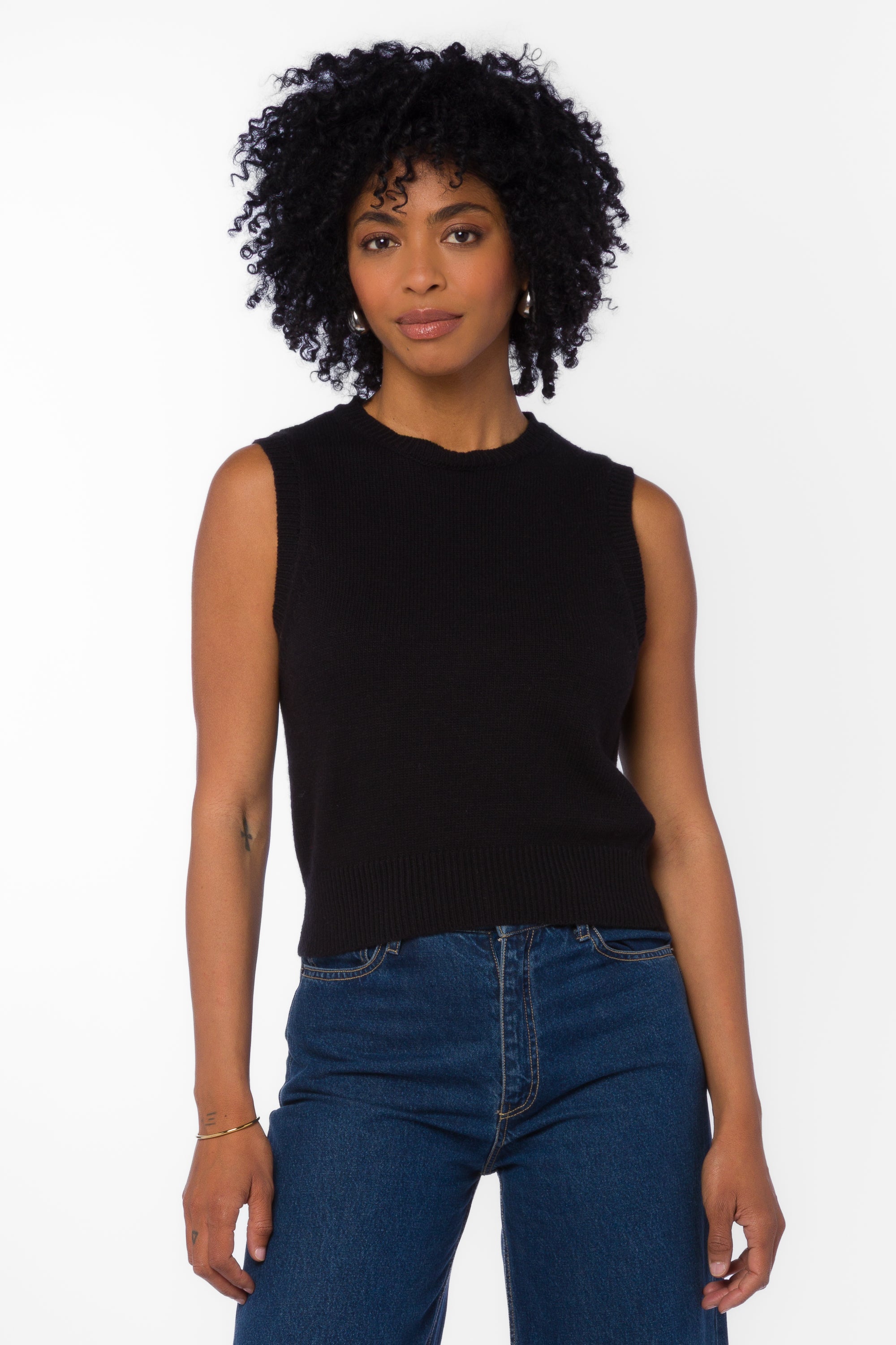 Renier Black Vest - Tops - Velvet Heart Clothing