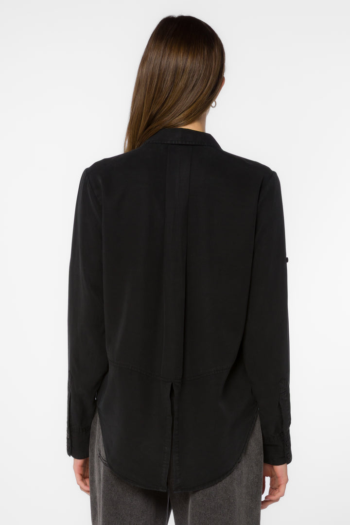 Riley Washed Black Shirt