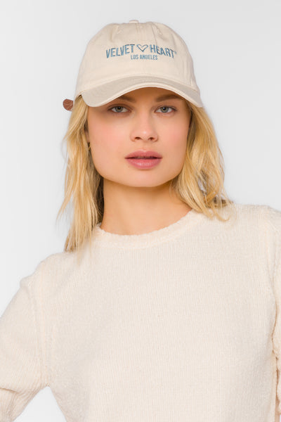 VELVET-HEART-HAT-WHITE-  display picture 1